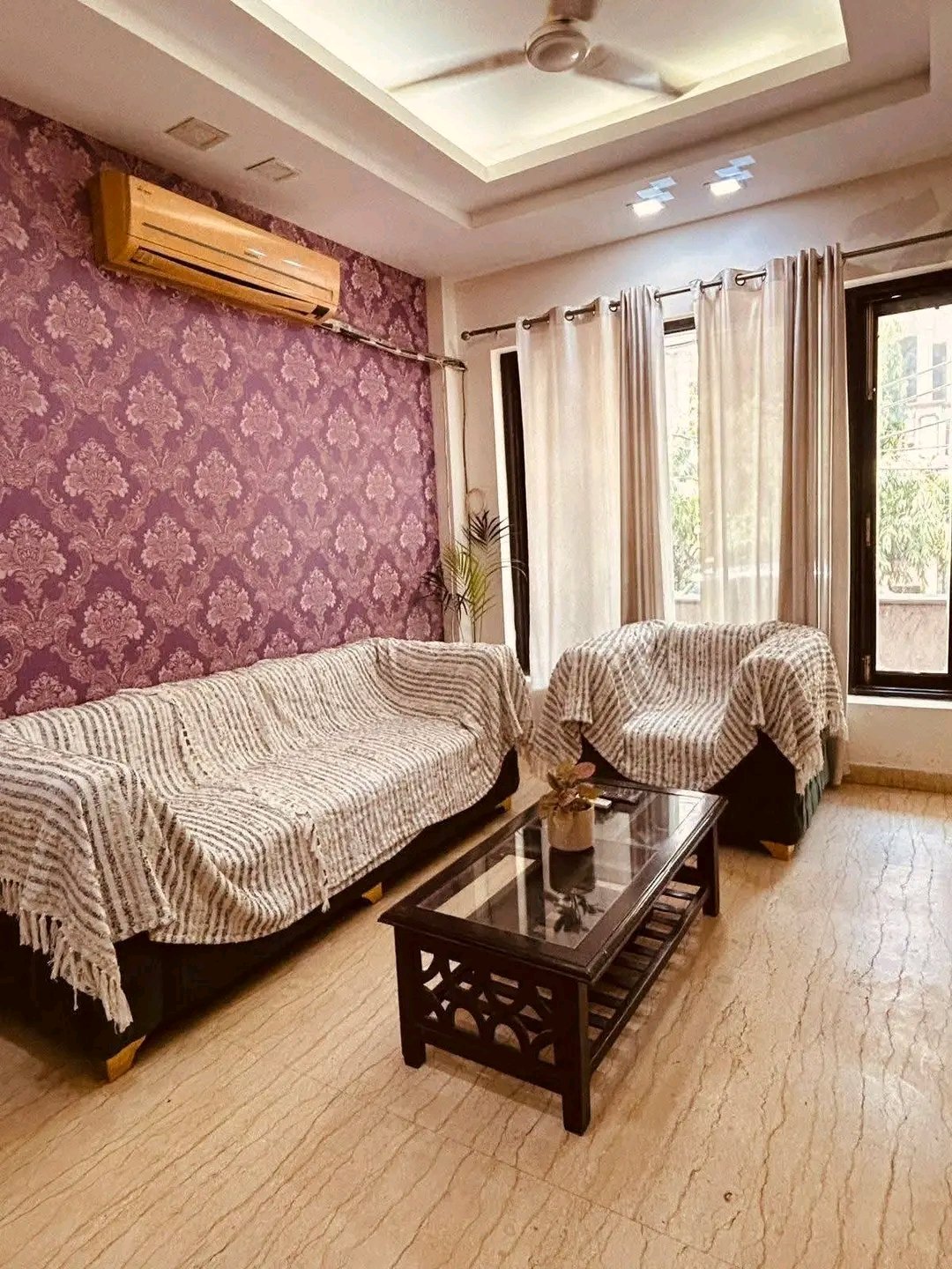 Big one room for rent in  sushant lock c block gurgaon occupied 3 bhk 